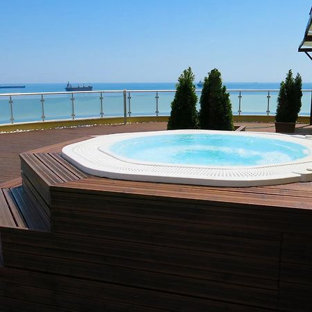 Albizia Beach Hotel Warna Exterior foto