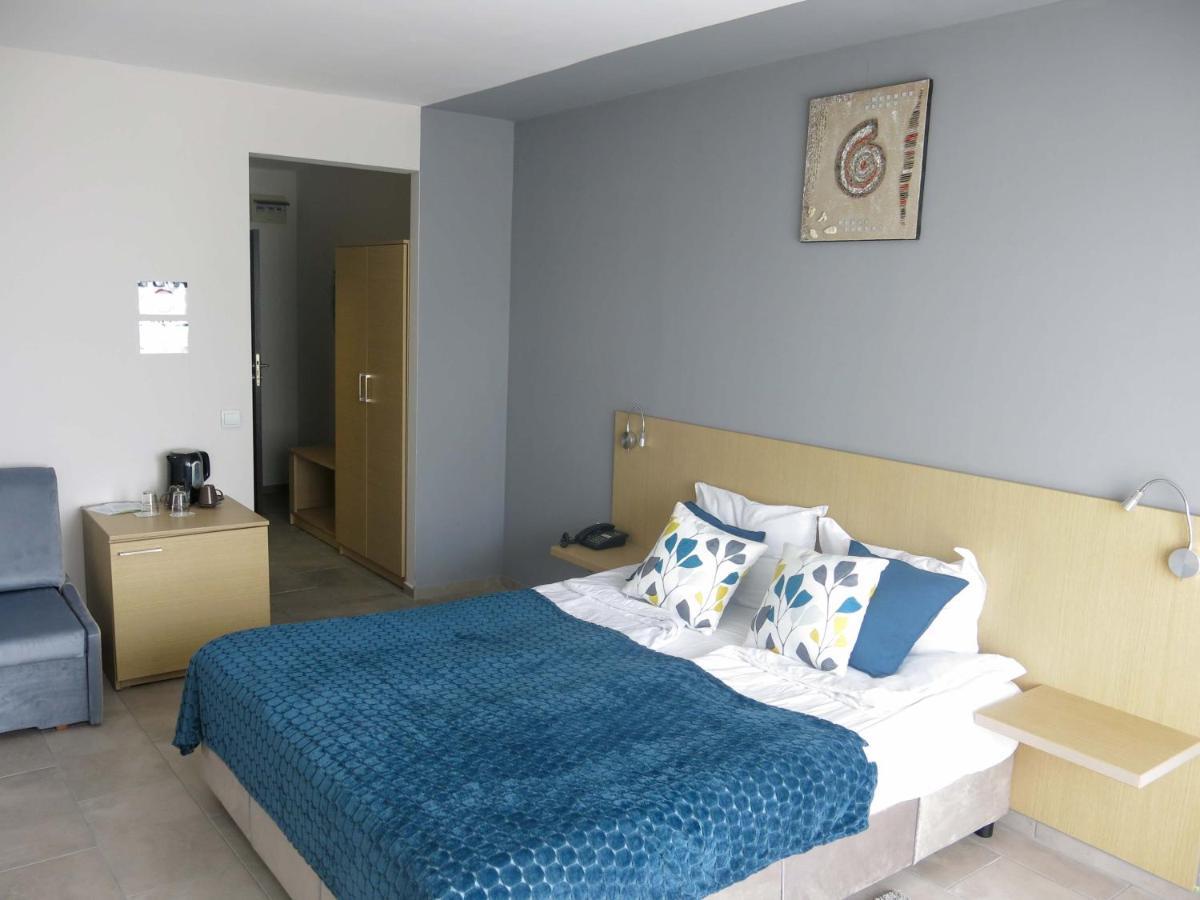 Albizia Beach Hotel Warna Exterior foto