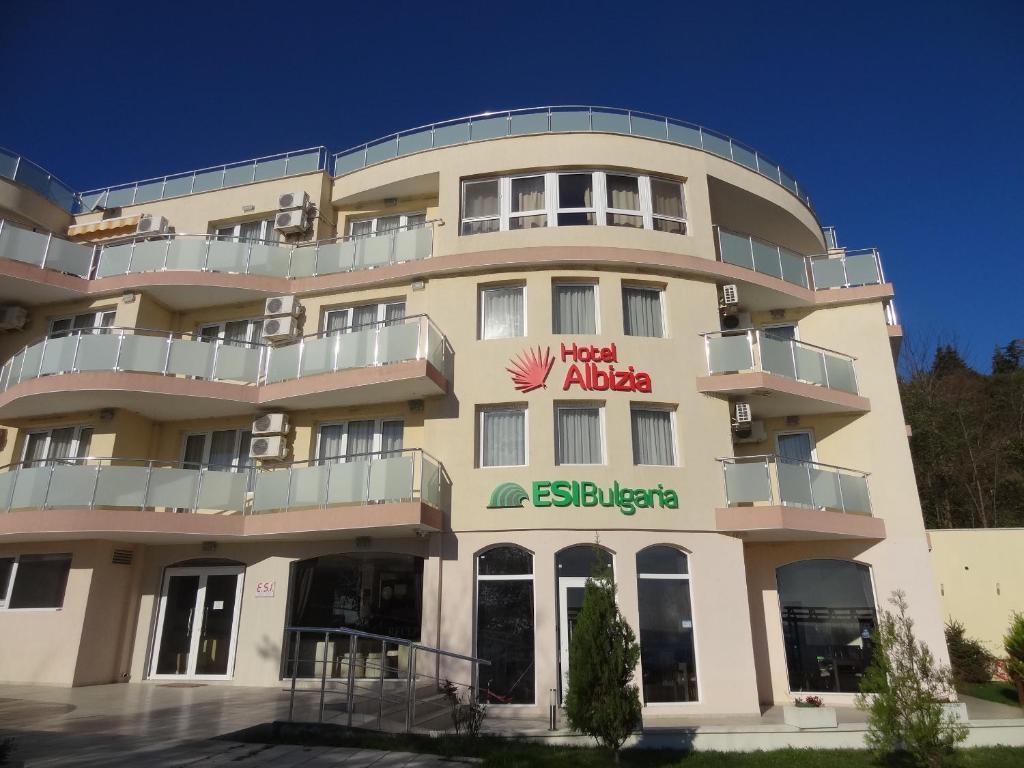 Albizia Beach Hotel Warna Exterior foto