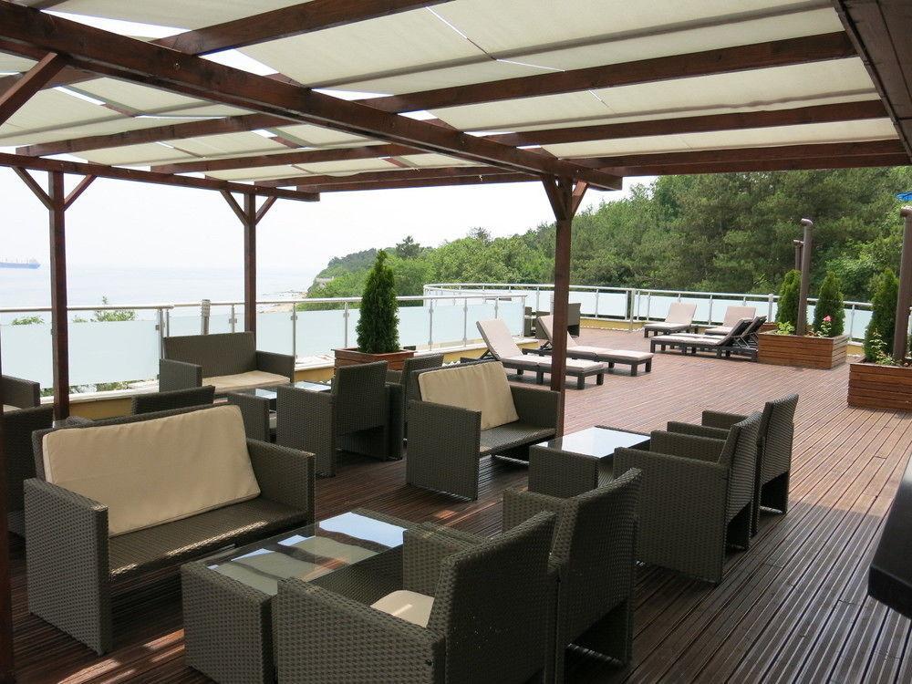 Albizia Beach Hotel Warna Exterior foto