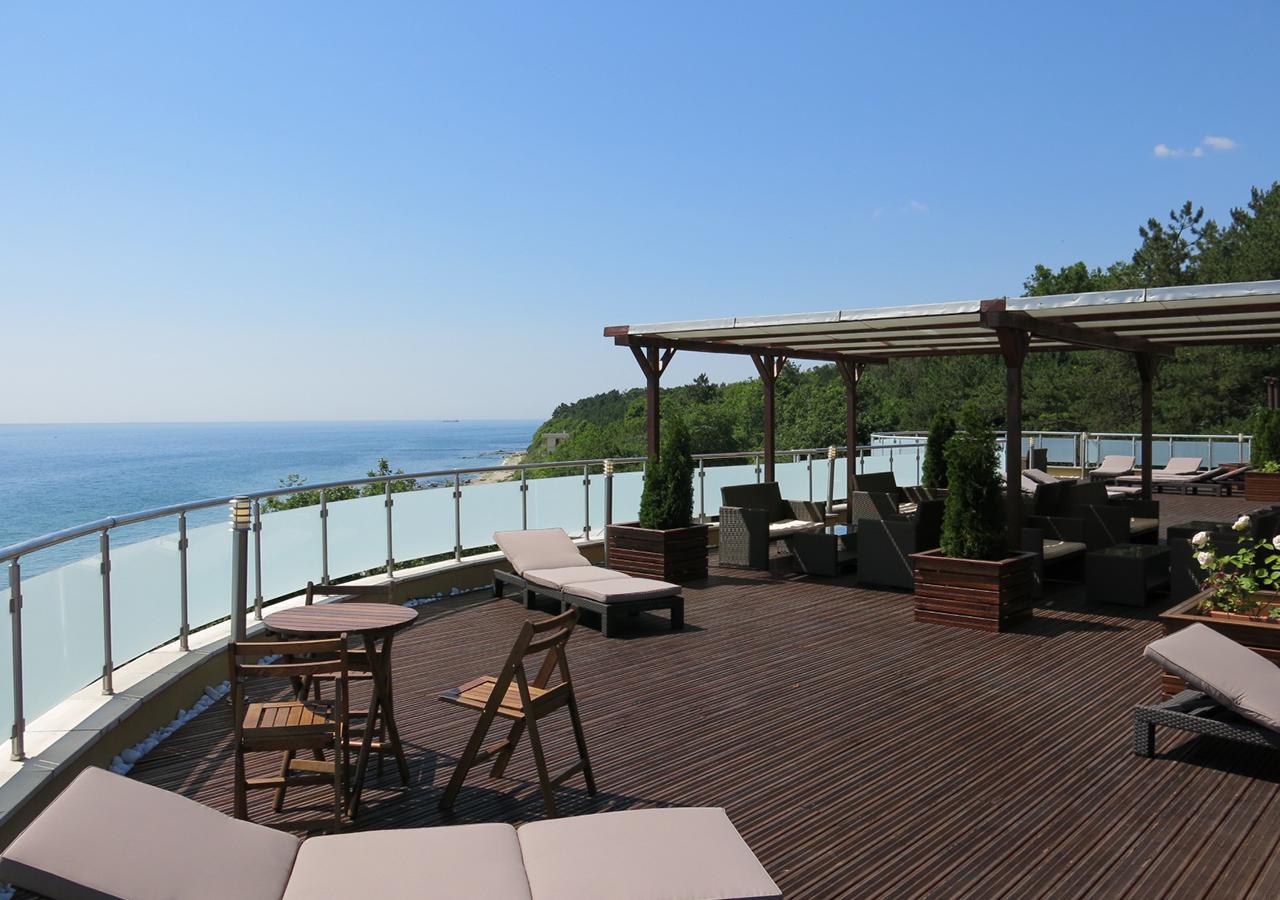 Albizia Beach Hotel Warna Exterior foto