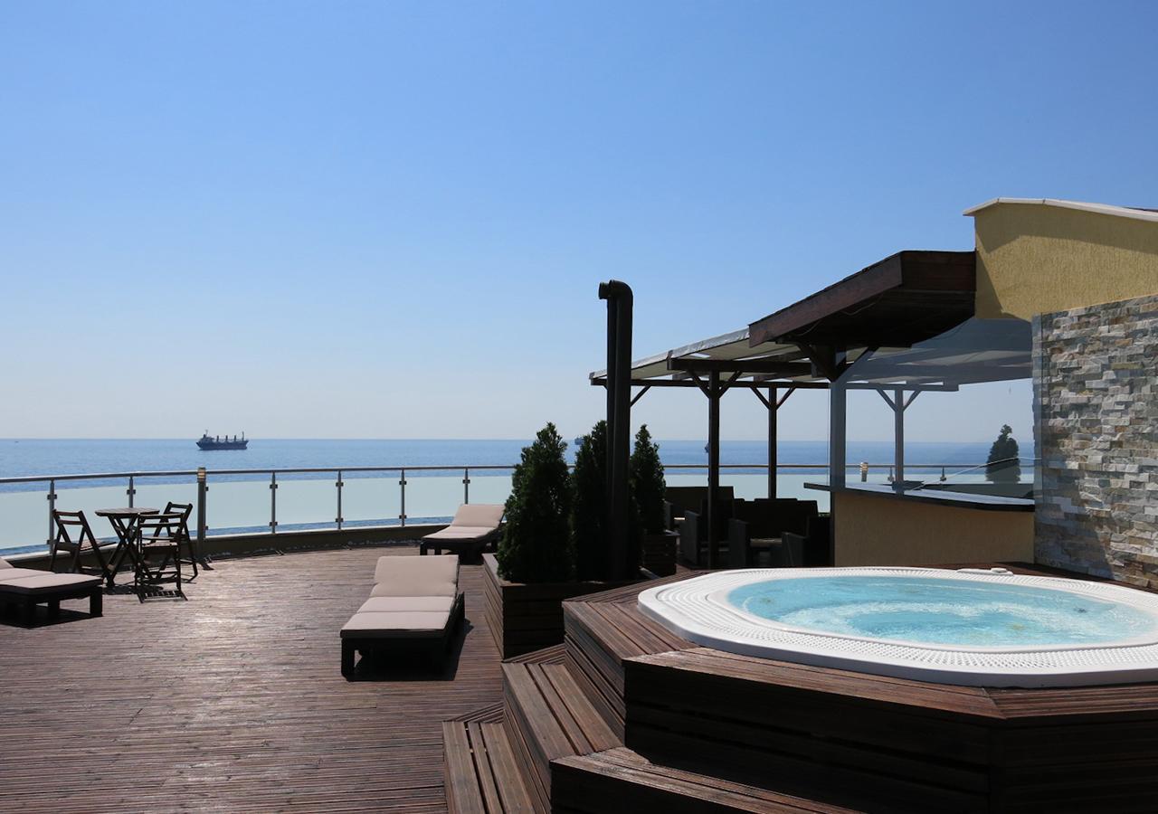 Albizia Beach Hotel Warna Exterior foto